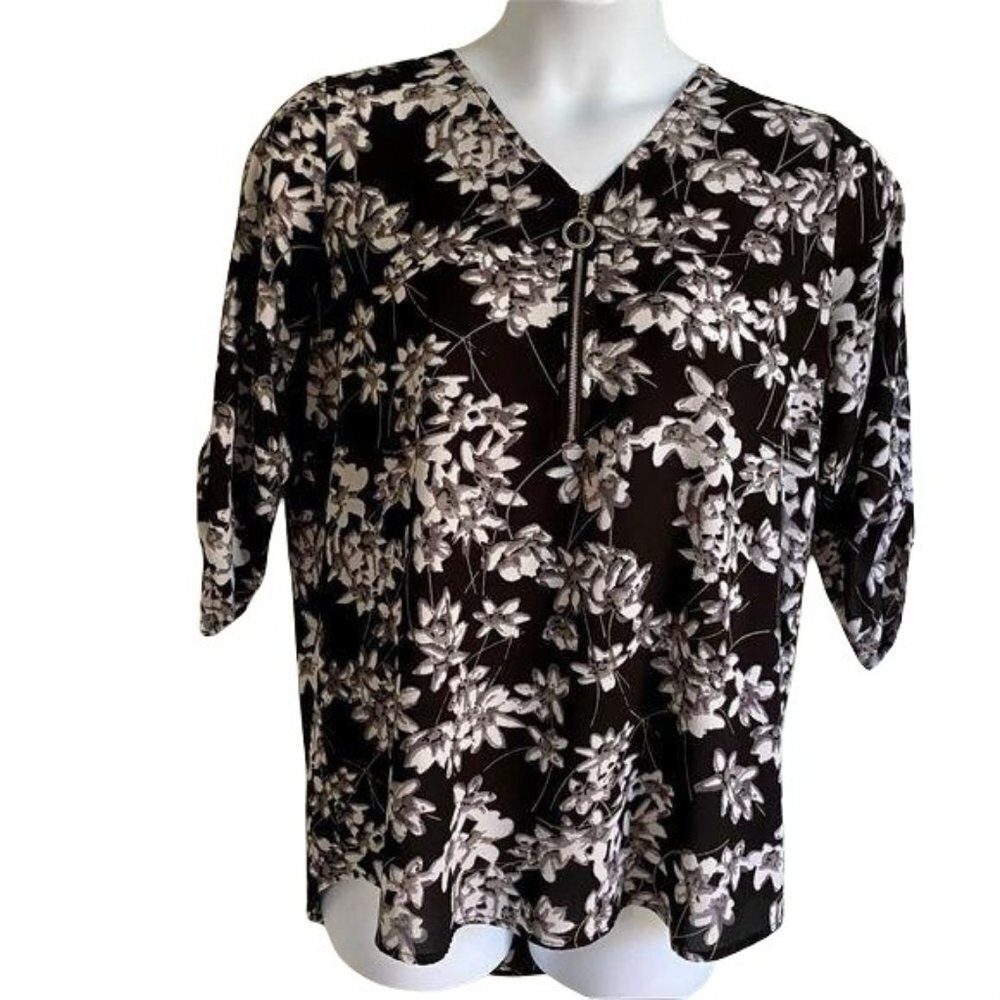 Cathy Floral Top with Front Zipper 3/4 Sleeves Medium